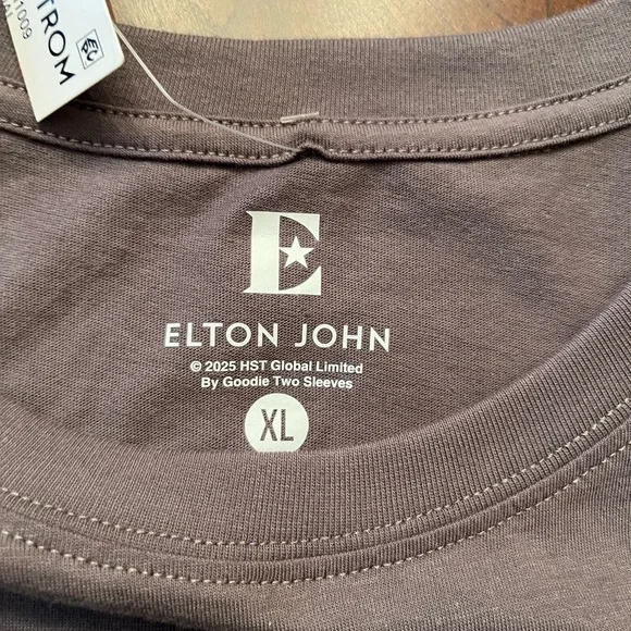 Elton John Los Angeles Dodgers Graphic Tee - Gray NWT 🎤🎹😎 - Picture 5 of 5